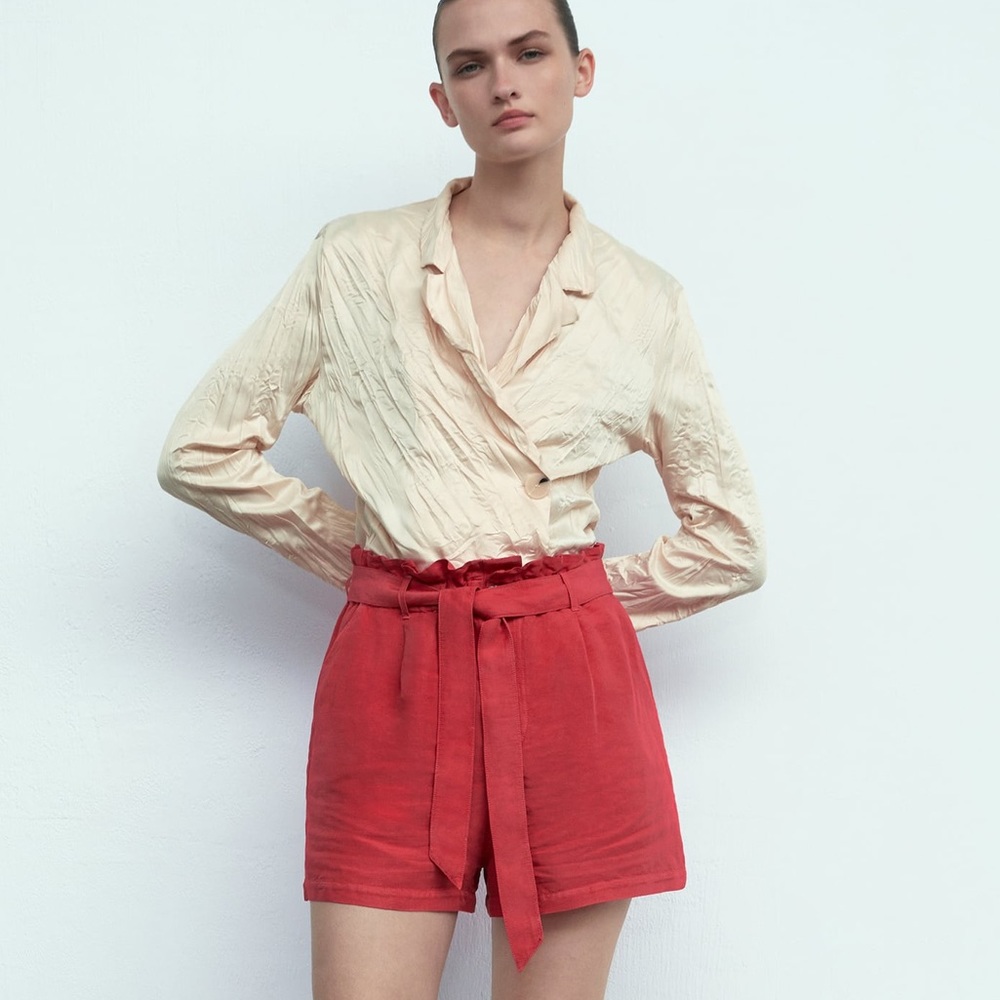 NWT ZARA || RED PAPER BAG SHORTS || SIZE S